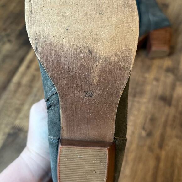 Diba Women’s Sophia Suede Leather Heeled Ankle Bootie Boot Green-Gray Size 7.5 - Picture 9 of 11